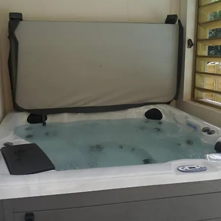 La Foret D'Armotte Villa 4 Chbres Avec Piscine Et Jacuzzi * Saint-Augustin (Charente-Maritime)